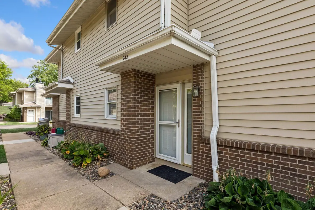 942 E Travelers Trail #58, Burnsville, MN 55337 - #1
