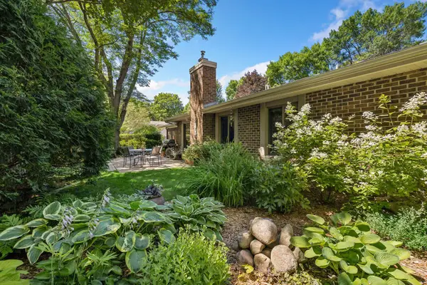 1900 Lanewood Lane N, Plymouth, MN 55447