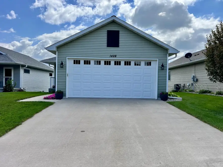 1428 Carl Way, Buffalo, MN 55313 - #2