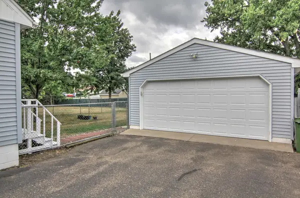 5619 Vera Cruz Avenue N, Crystal, MN 55429