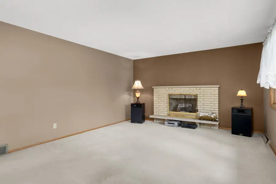 8033 Douglas Drive N, Brooklyn Park, MN 55443 - #3