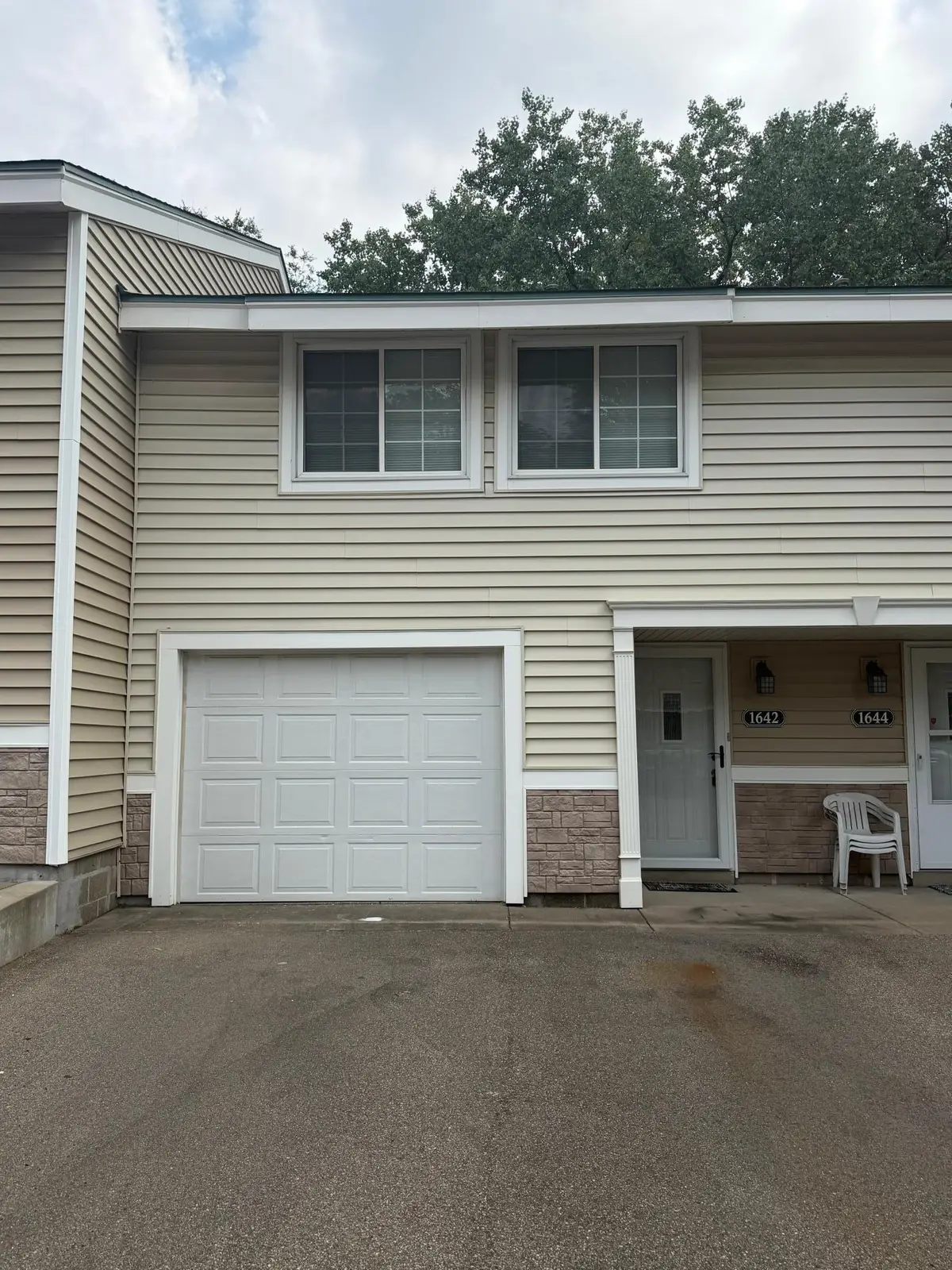 1642 River Bluff Court #105, Eagan, MN 55121 - #1