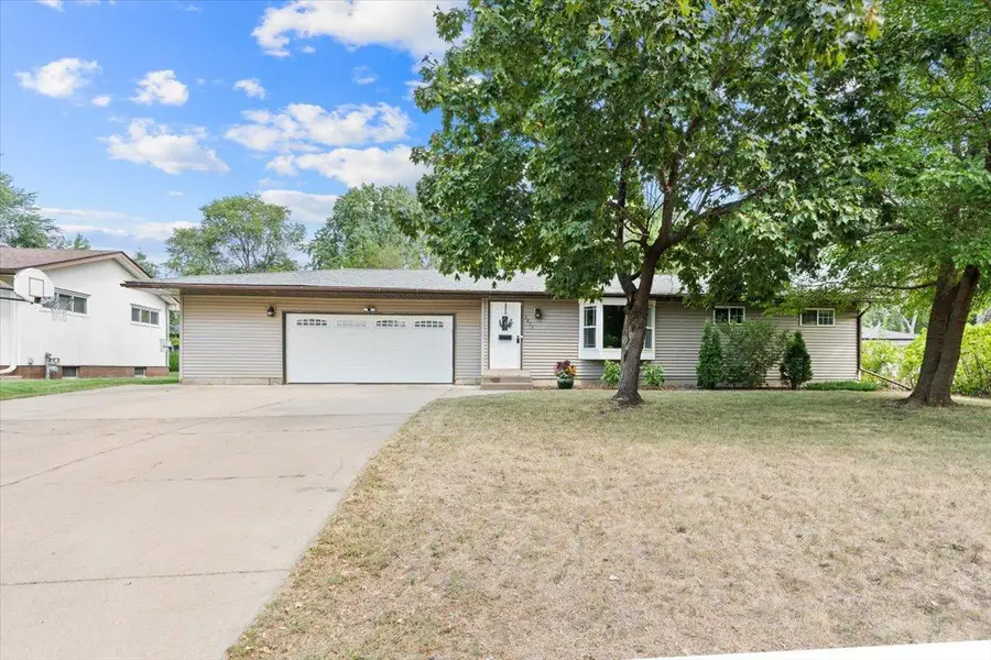 3877 71st Street E, Inver Grove Heights, MN 55076 - #2