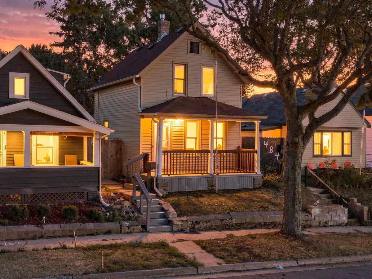 482 Lawson Avenue W, Saint Paul, MN 55117 - #1