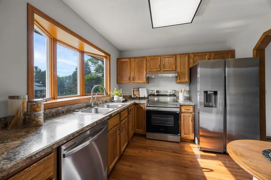 5700 Deer Trail E, Shoreview, MN 55126 - #2