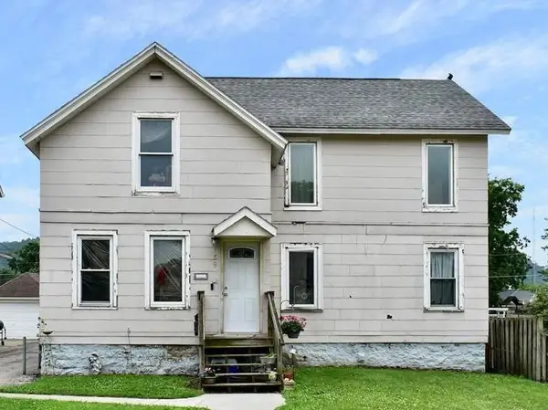 159 E King Street, Winona, MN 55987