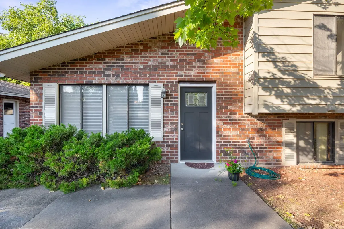 2241 Country Lane, Minnetonka, MN 55305 - #1