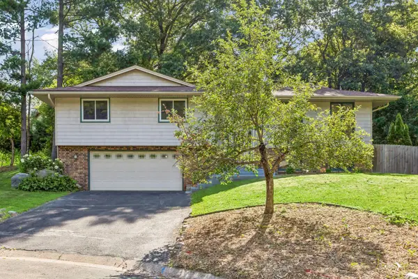 761 Torchwood Court, New Brighton, MN 55112