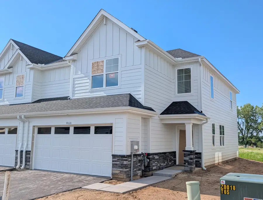 4020 Hayward Avenue N, Oakdale, MN 55128 - #2