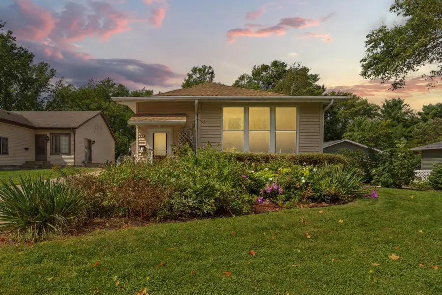 904 5th Street Sw, Waseca, MN 56093 - #2
