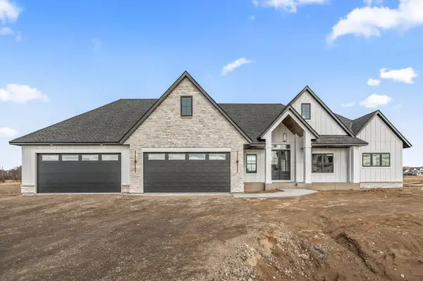 2987 154th Lane Ne, Ham Lake, MN 55304