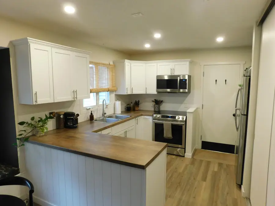 4852 Grenwich Trail N, Oakdale, MN 55128 - #2