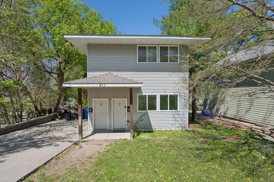 211 Belvidere Street E, Saint Paul, MN 55107 - #2