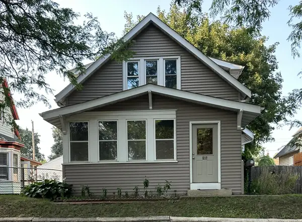 823 Juno Avenue, Saint Paul, MN 55102