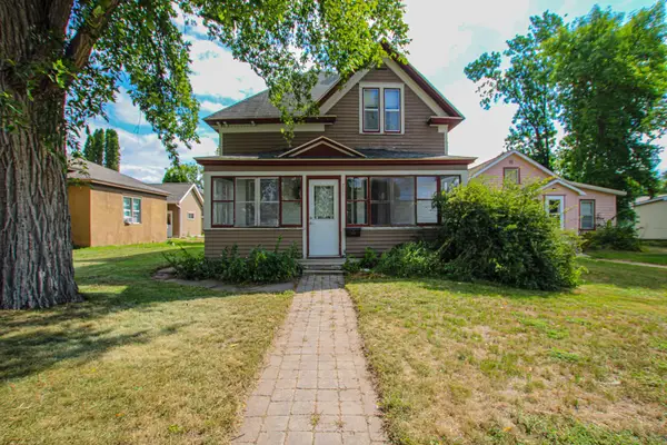 709 Pine Street S, Sauk Centre, MN 56378
