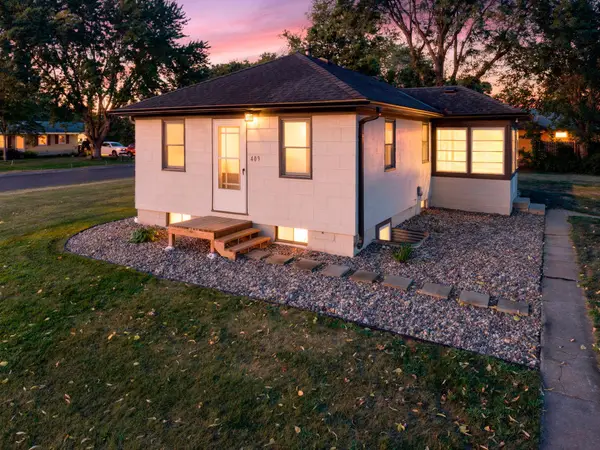 409 Clay Street S, Shakopee, MN 55379