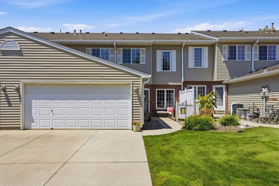 1122 Heather Lane, Waconia, MN 55387 - #2