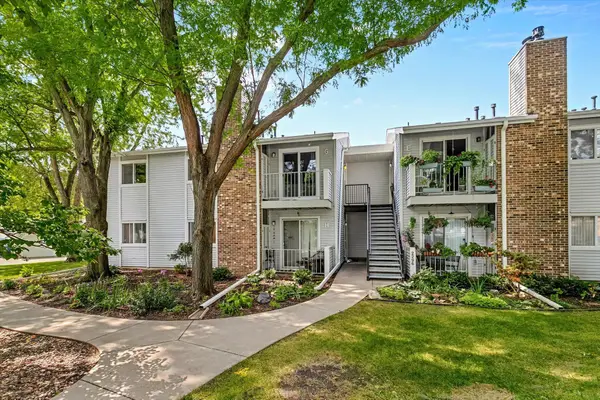 2296 Benson Avenue #G, Saint Paul, MN 55116