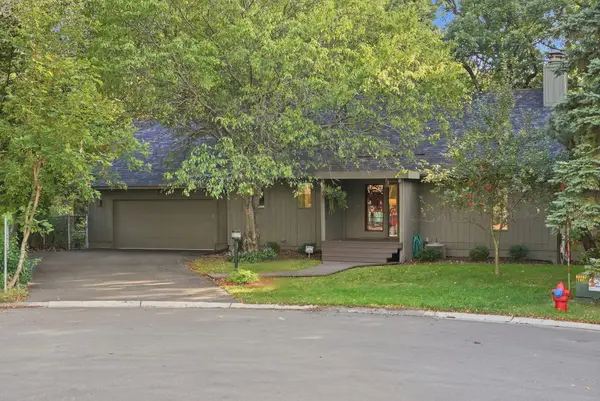 3921 Woodview Court, Vadnais Heights, MN 55127