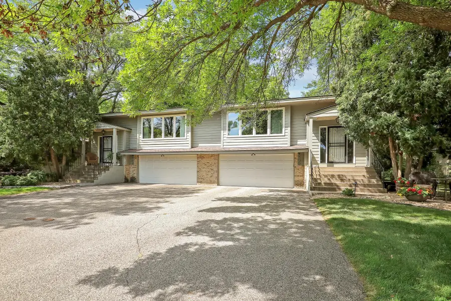 9702 Utica Road, Bloomington, MN 55437 - #2