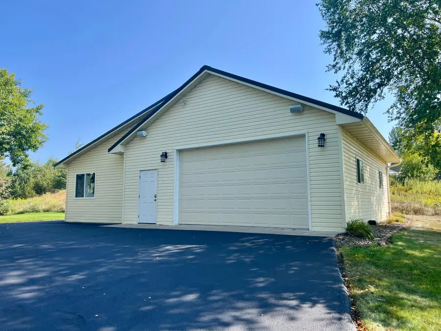 834 Prairie Meadows Drive, Hudson, WI 54016 - #2
