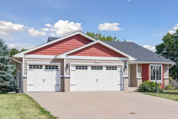 4751 Heather Ridge Road N, Oakdale, MN 55128