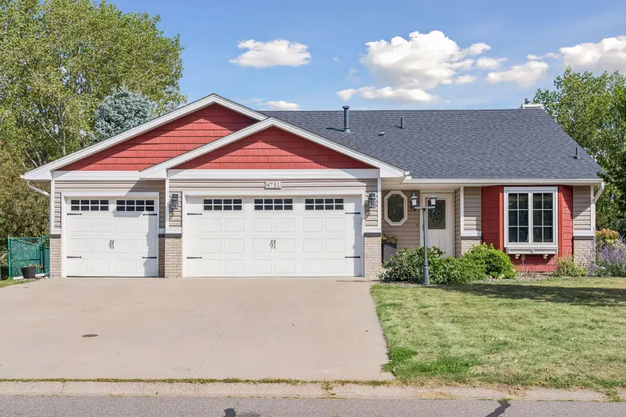 4751 Heather Ridge Road N, Oakdale, MN 55128 - #2