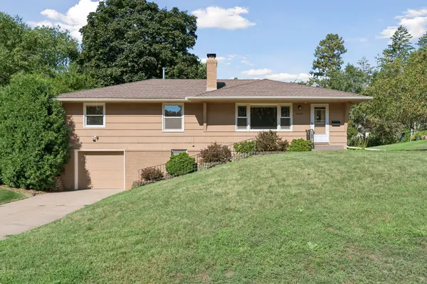8224 Xerxes Avenue S, Bloomington, MN 55431