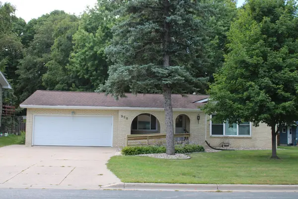 958 Jorgenson Street Se, Hutchinson, MN 55350