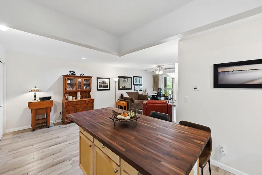 999 41st Avenue Ne #210, Columbia Heights, MN 55421 - #2