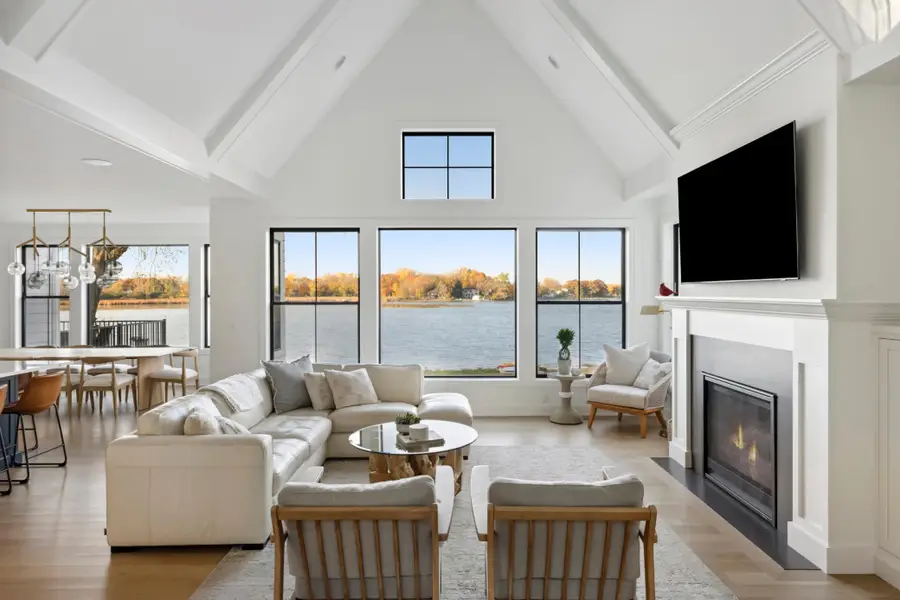 2213 Oakland Road, Minnetonka, MN 55305 - #2
