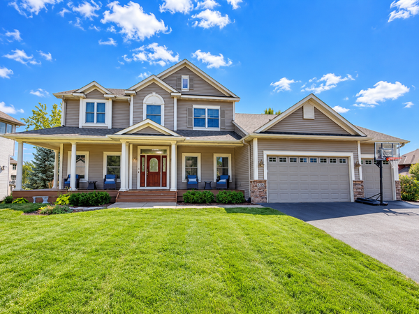 5725 103rd Avenue N, Brooklyn Park, MN 55443