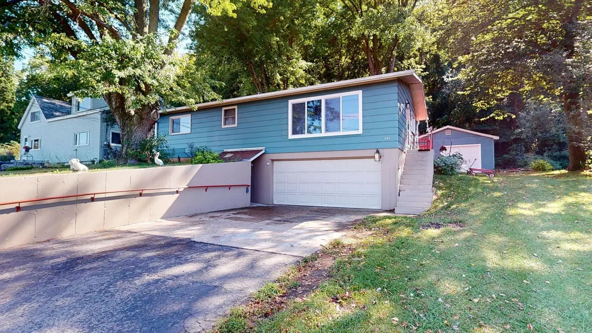 689 E Lake Boulevard, Winona, MN 55987 - #1