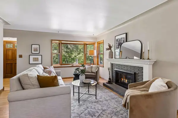2911 W 54th Street, Minneapolis, MN 55410