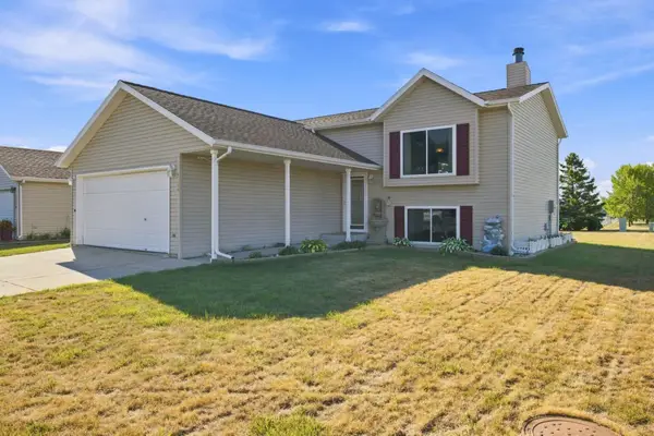 5164 10th Avenue S, Fargo, ND 58103