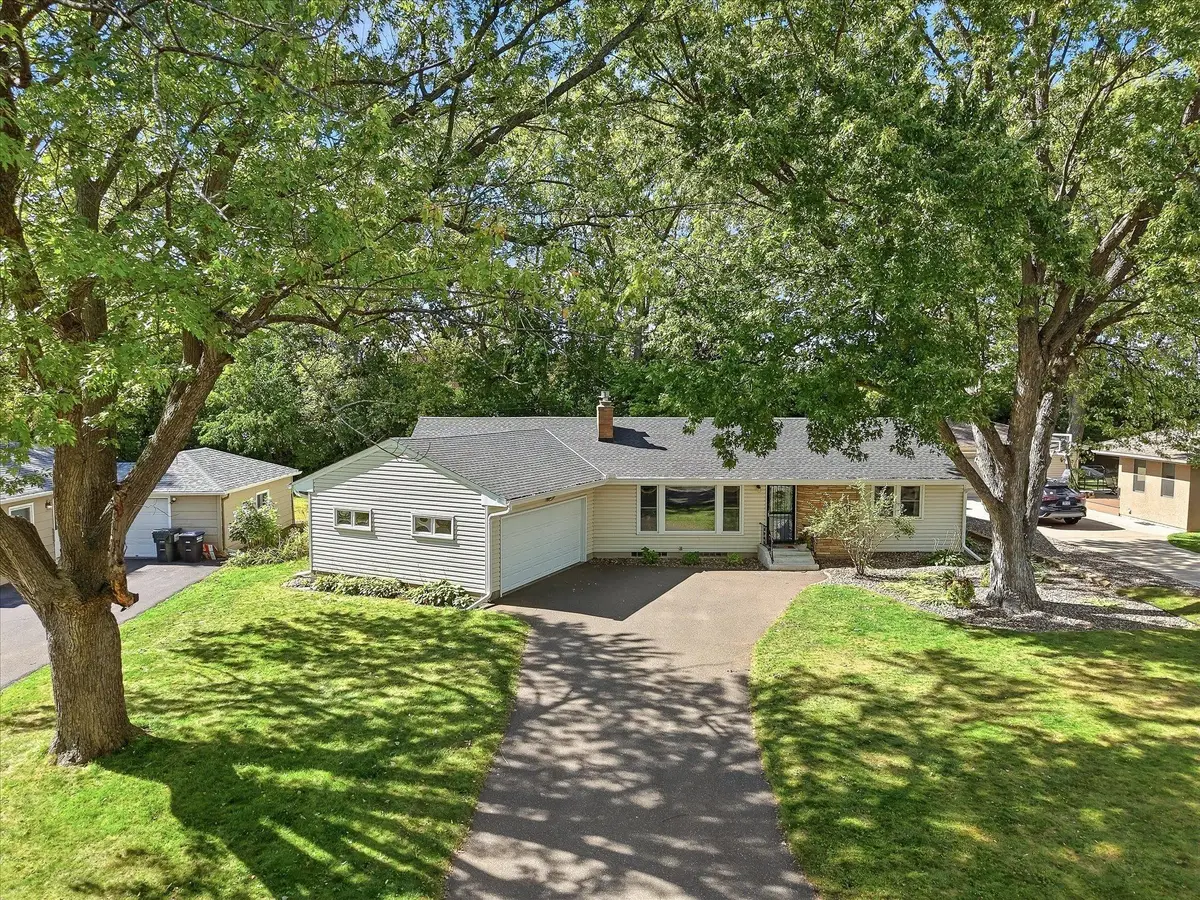 2209 Midlothian Road, Roseville, MN 55113 - #1