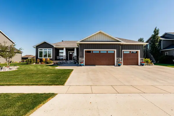 1023 Mulberry Lane, West Fargo, ND 58078