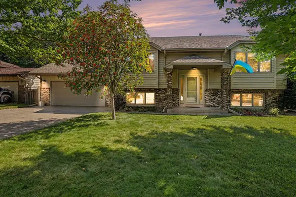 5624 Pascal Street, Shoreview, MN 55126