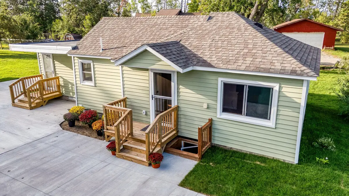 2011 Norton Avenue Nw, Bemidji, MN 56601 - #1