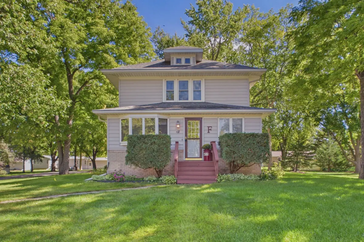 411 7th Street E, Hector, MN 55342 - #1