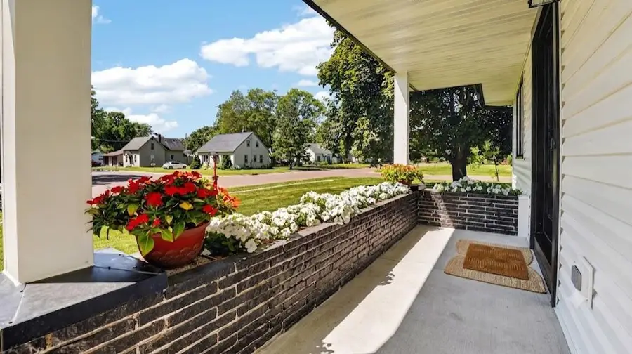 285 W 1st Street, Rush City, MN 55069 - #2