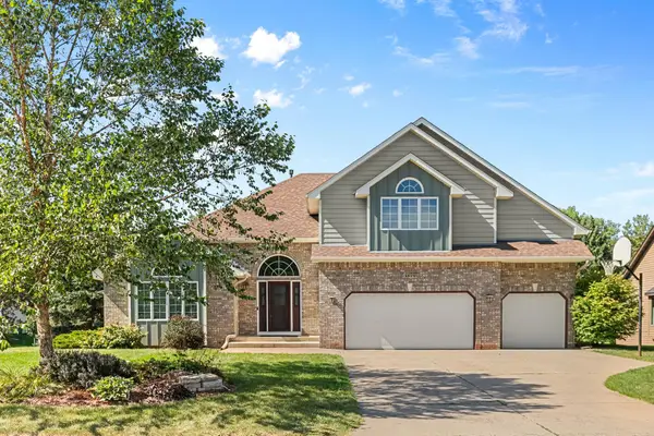 11862 Isanti Street Ne, Blaine, MN 55449