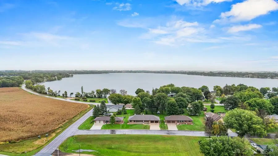 611 Dugdale Avenue, Worthington, MN 56187 - #2