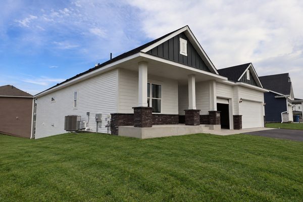 11646 Harbor Circle N, Dayton, MN 55369
