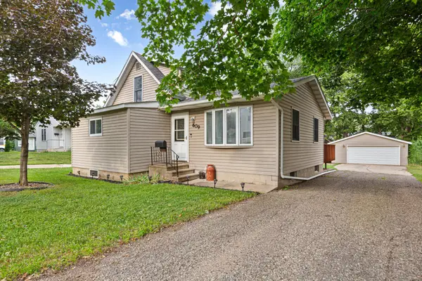 609 Short Street, Faribault, MN 55021