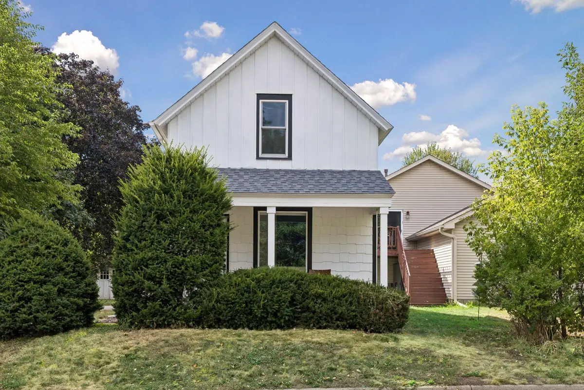 704 7th Avenue S, Hopkins, MN 55343 - #1