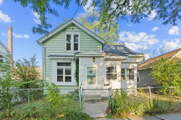 375 Erie Street, Saint Paul, MN 55102