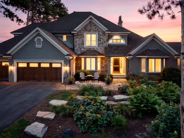 945 Quentin Avenue S, Lakeland, MN 55043