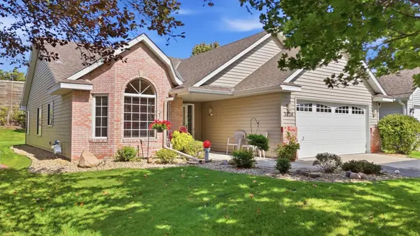 3824 93rd Avenue N, Brooklyn Park, MN 55443