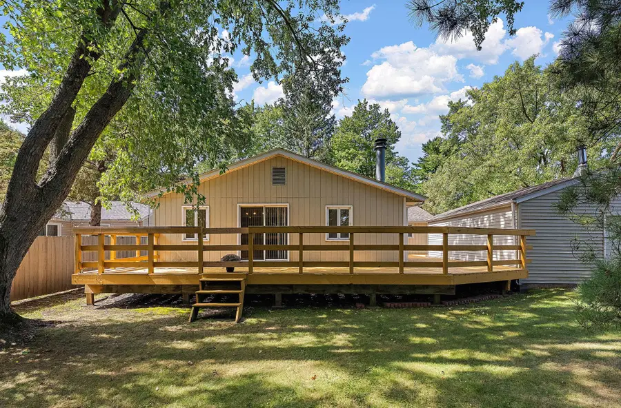 2986 Woodbridge Street, Roseville, MN 55113 - #2